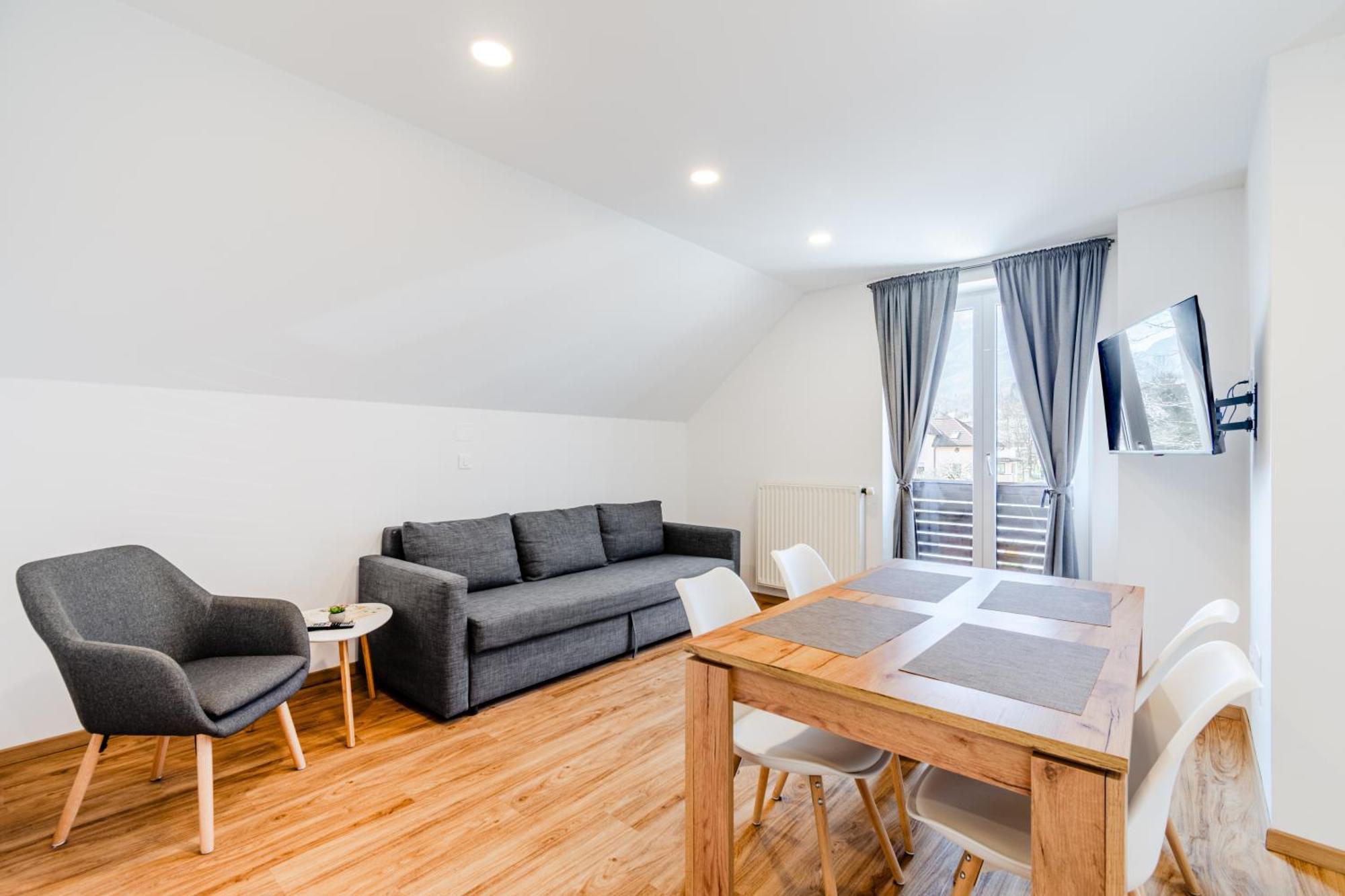 Apartments Skok With Rafting And Free Parking Bovec Bagian luar foto
